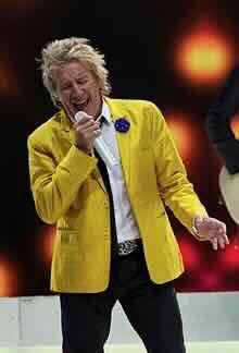 Rod Stewart, born