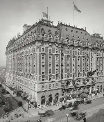 /images/tich/Times_Square_Hotel_Astor,_New_York_1909.webp