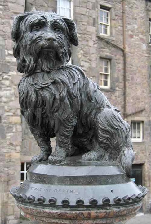 Statue to Greyfriars Bobby